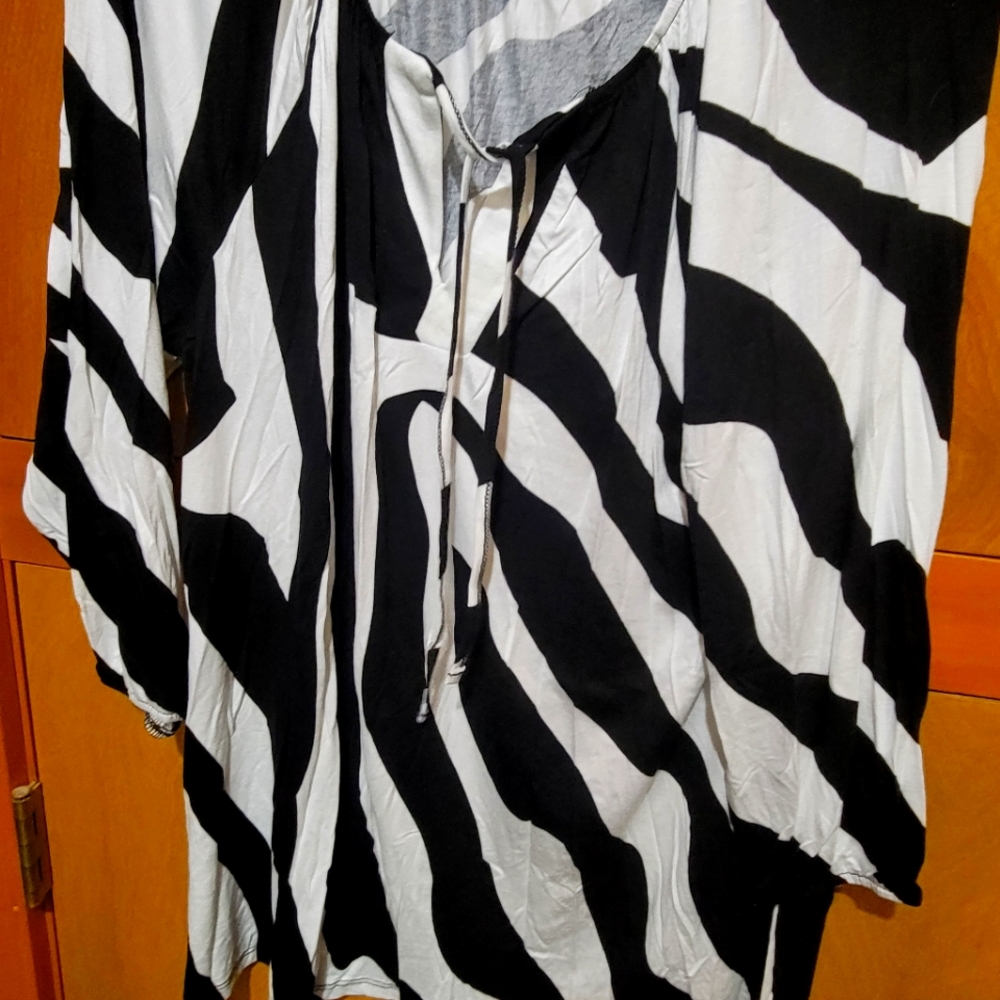 Debra lularoe